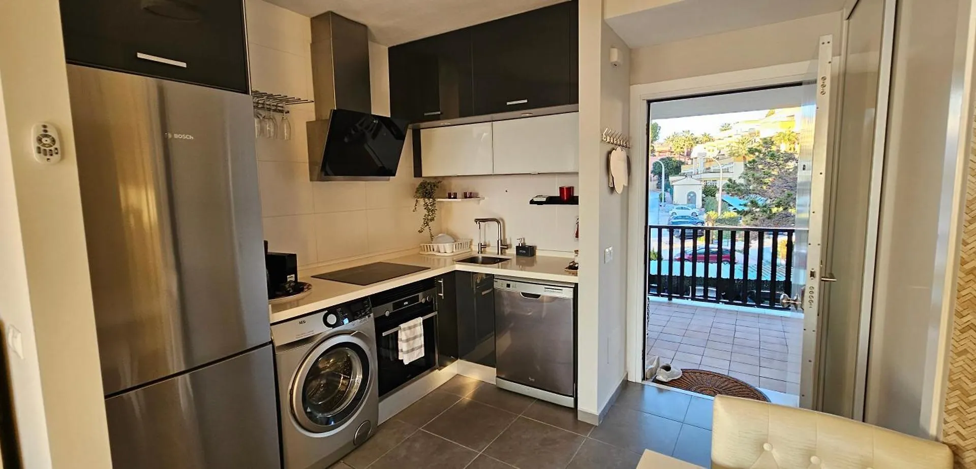 Romana Playa 843 Con Vista Al Mar Marbella Spain