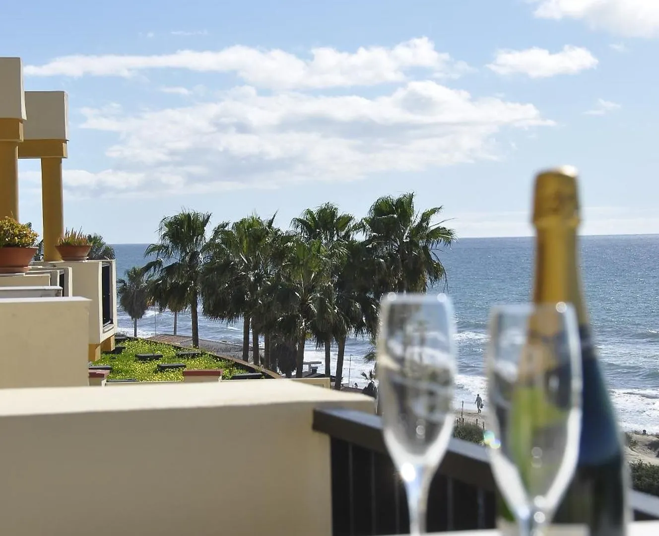 Romana Playa 843 Con Vista Al Mar Marbella Apartment