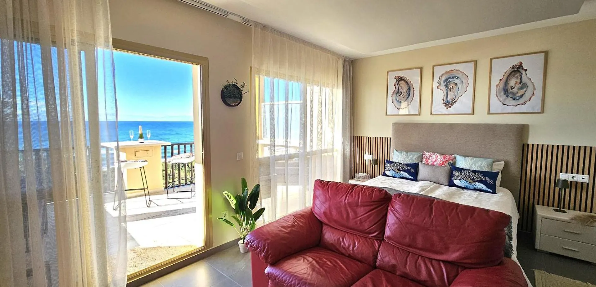 Romana Playa 843 Con Vista Al Mar Marbella 0*,  Spain